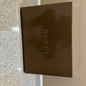 Gucci box